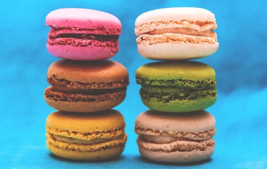 weekend-in-paris-french-macarons-paris-travel-guide Colourful French macarons, one of Paris's most iconic pastries and a must-try treat during a weekend in the French capital.